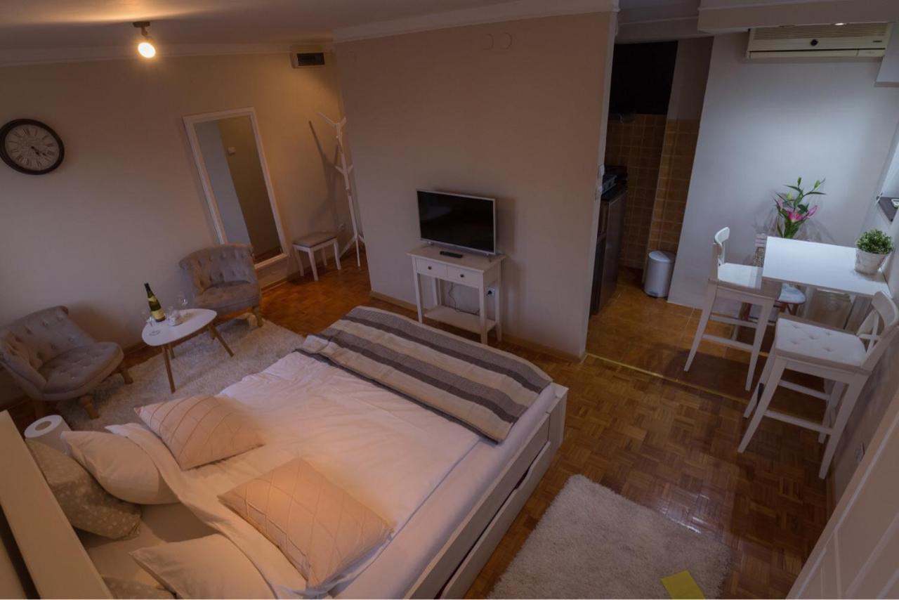 Atelje Knez Mihailova Belgrado Exterior foto
